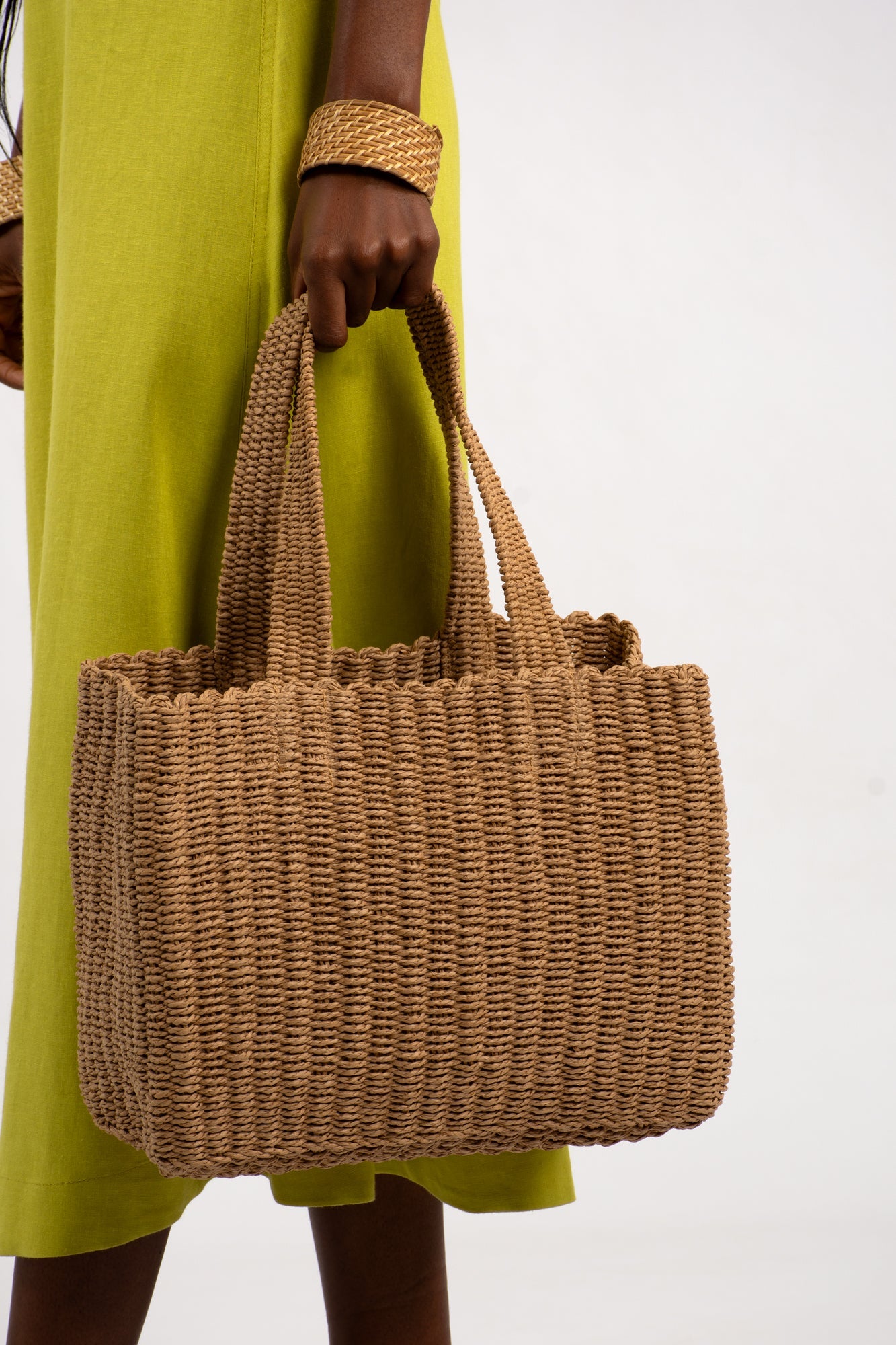 The Saskia Shopper - Raffia